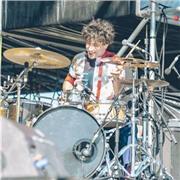 Profesor de batería y percusión. Musico en activo en diferentes proyectos como Rosin de Palo óFresquito y Mango.